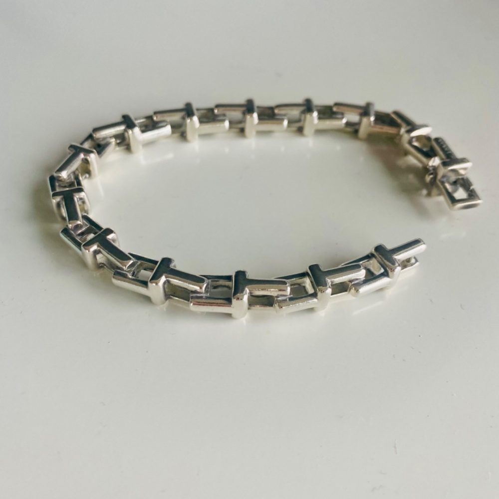 Tiffany and Co. T chain link bracelet - Picture 2 of 4